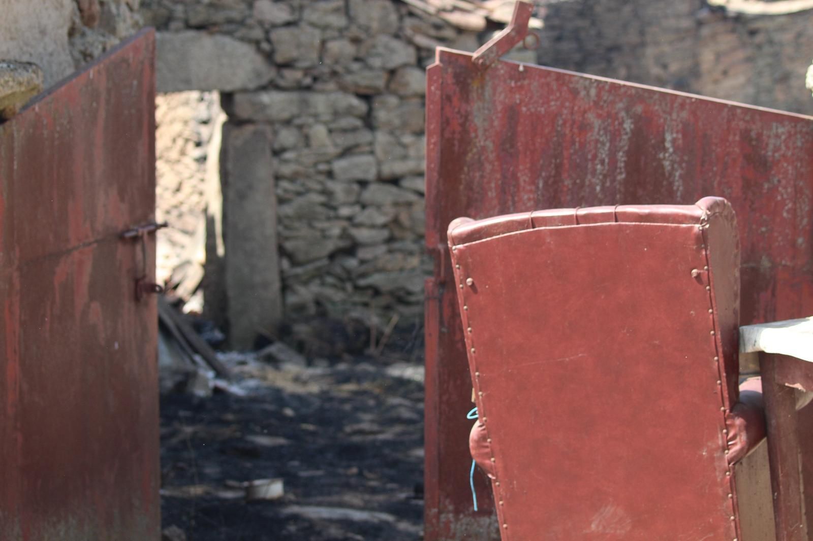 Así han quedado las zonas quemadas durante el incendio de Cipérez