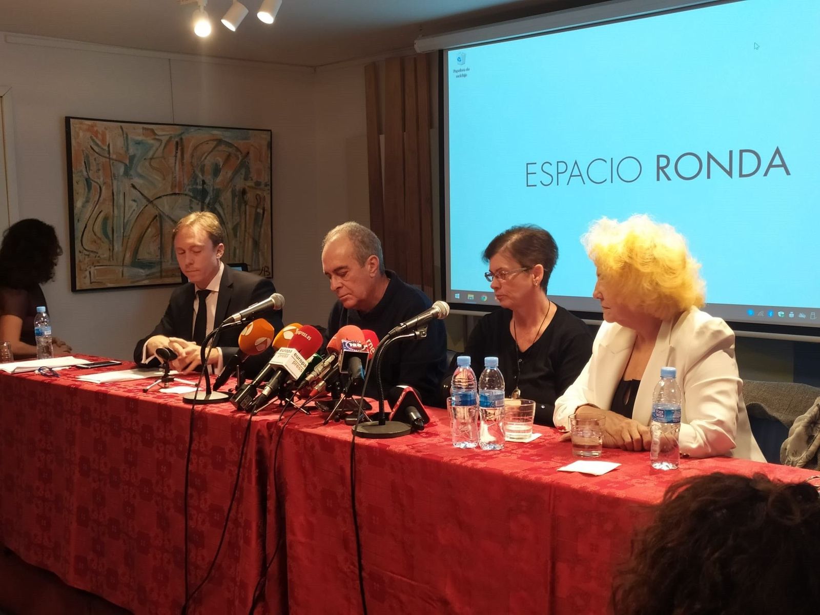 Comparecencia de prensa de los padres de un joven de 23 años fallecido que han presentado una reclamación patrimonial contra el SERMAS al entender que el SUMMA 112 no activó el protocolo para atend