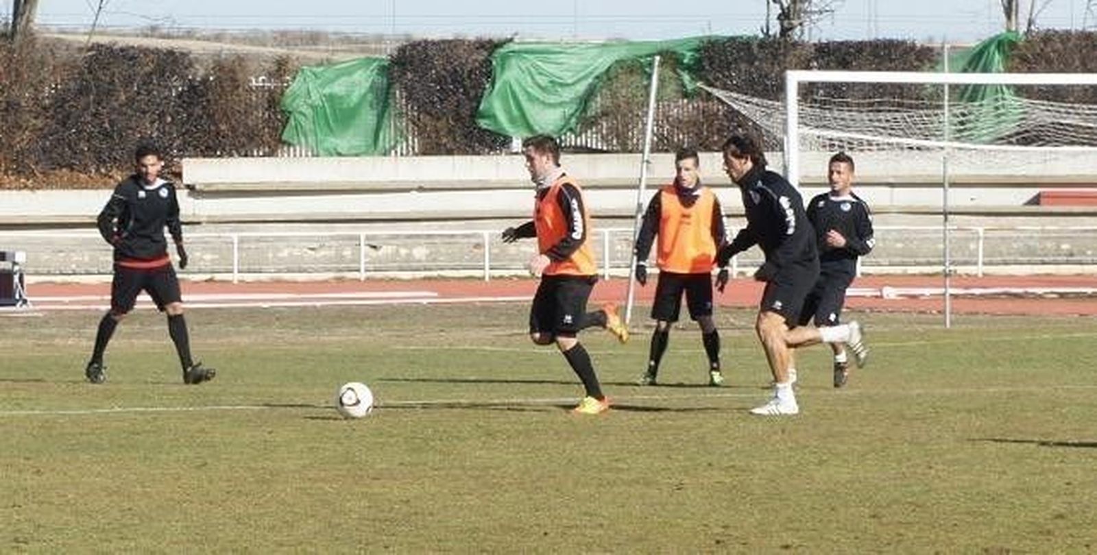 De Gomar, novedad en el entreno de la UDS; Sito Castro sigue siendo duda