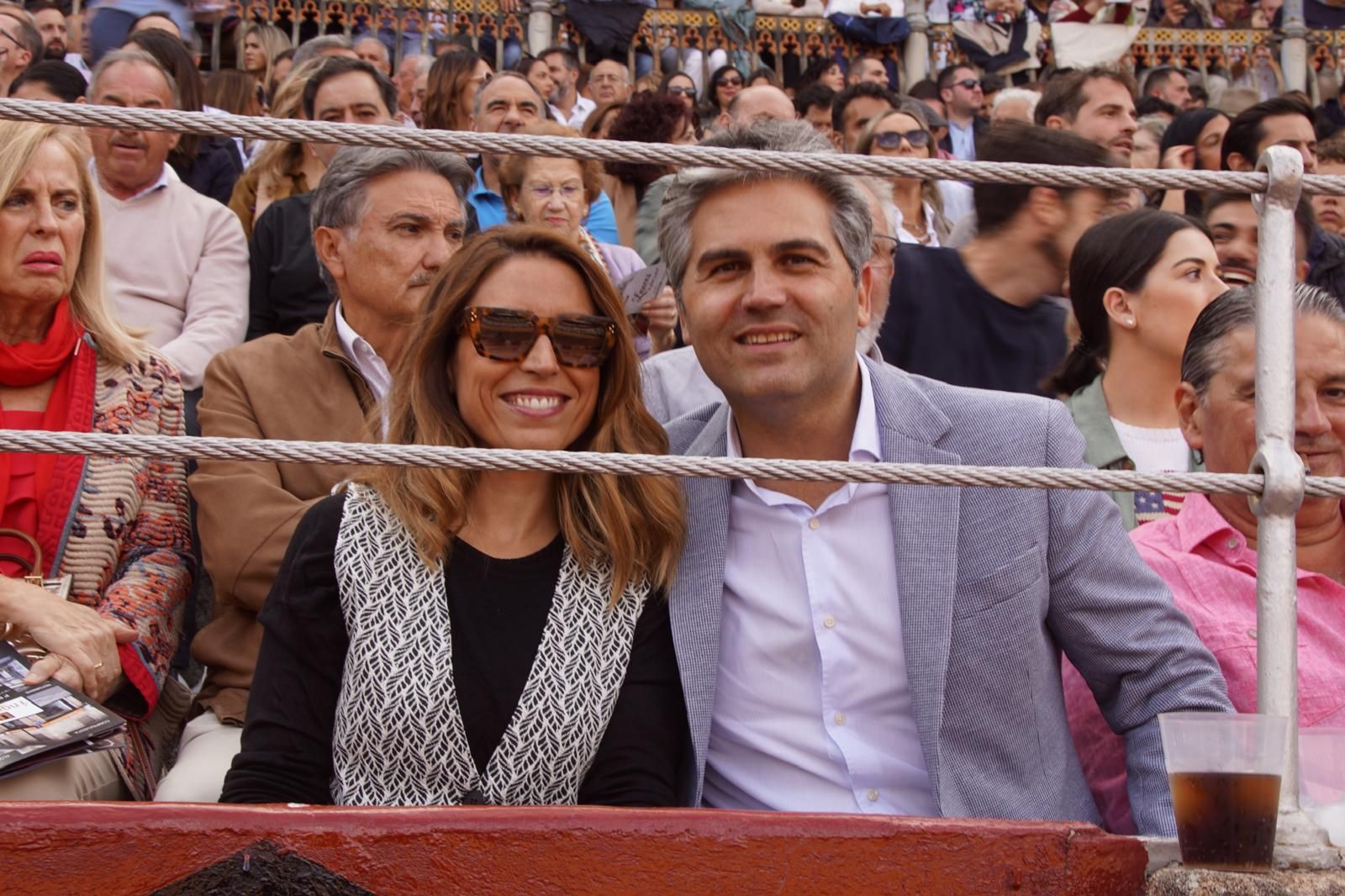 resumen-fotografico-del-ambiente-en-los-tendidos-de-la-glorieta-durante-la-corrida-concurso-22-de-septiembre-fotos-juanes-59