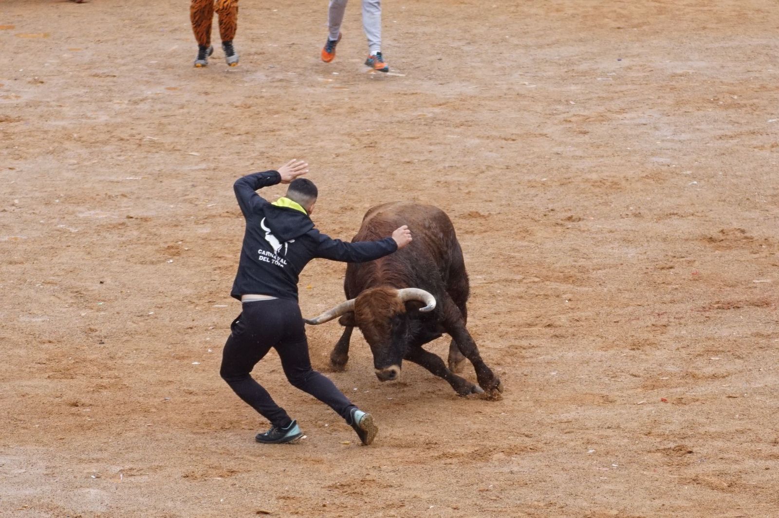 whatsapp-image-2024-02-11-at-14-02-06-2