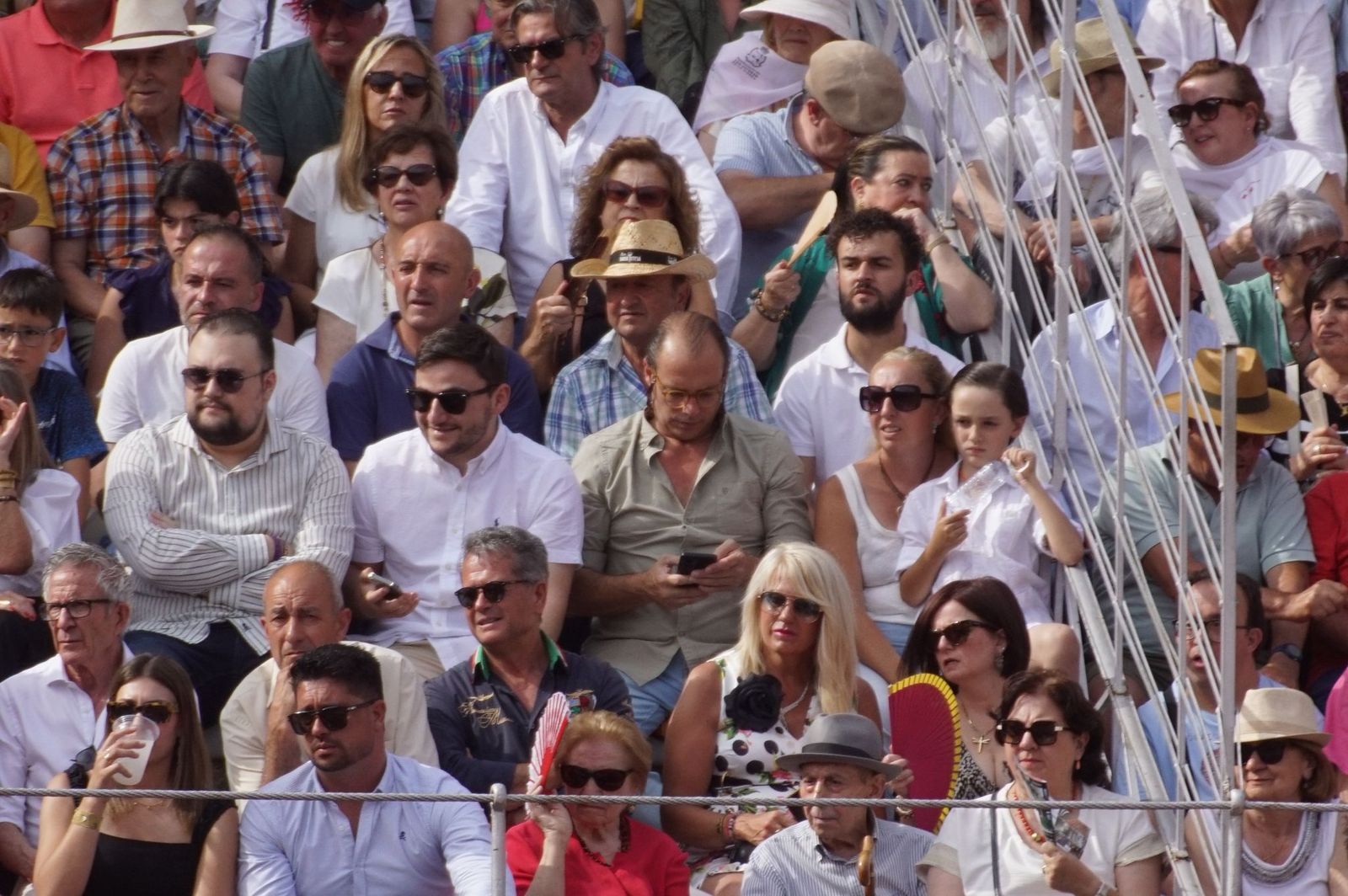 whatsapp-image-2025-06-14-at-21-32-18-1