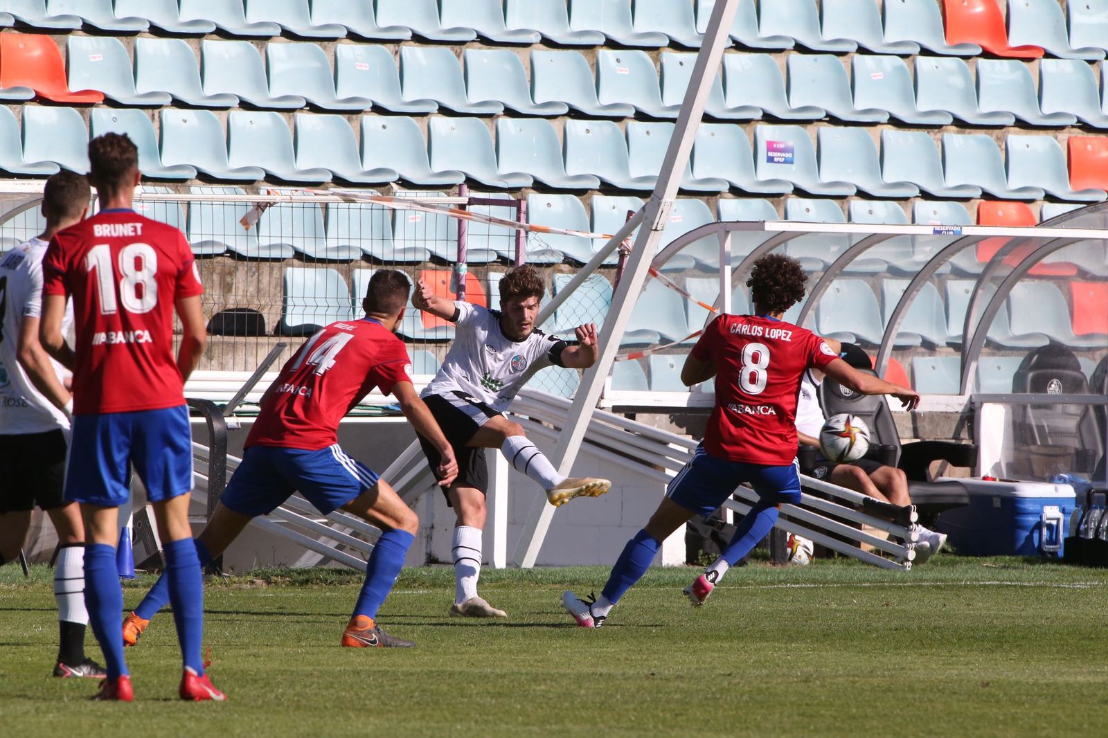 Amaro, en el duelo de ida ante el Bergatiños | FOTO SALAMANCA24HORAS.COM