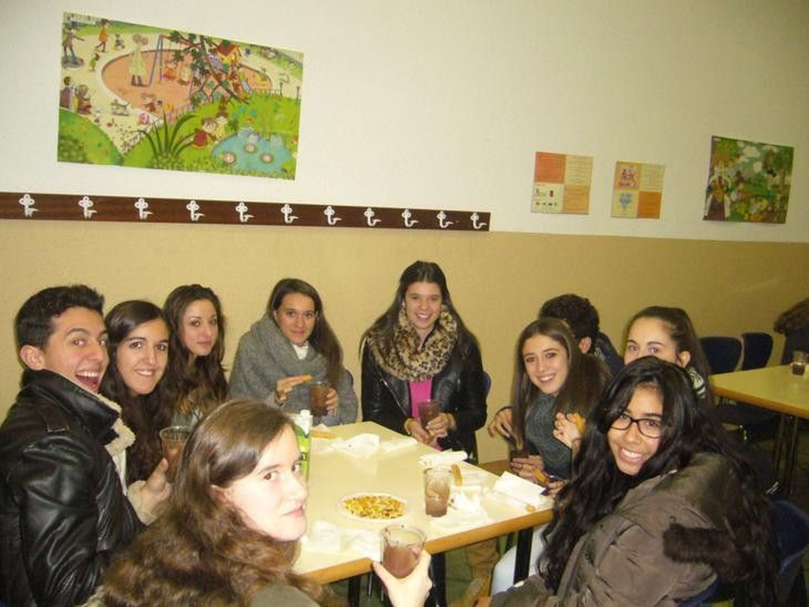Recepción de estudiantes franceses en el Colegio Maestro Ávila