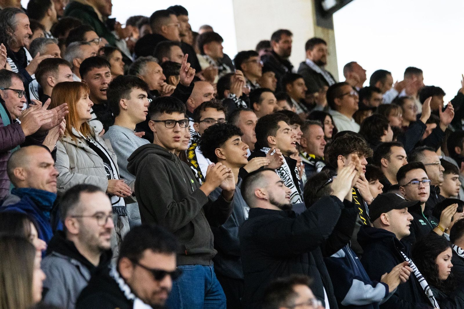 Partido entre Unionistas y Pontevedra en el Reina Sofía