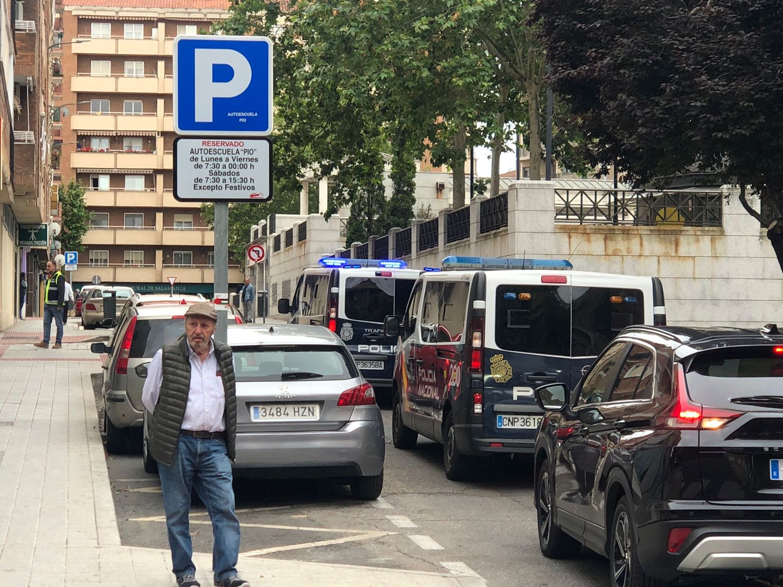 registro-de-la-policia-nacional-en-la-calle-peru-3