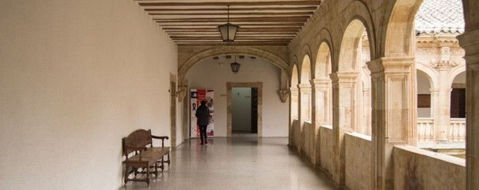 La USAL convoca alrededor de 20 becas de matrícula y tres estancias para investigadores