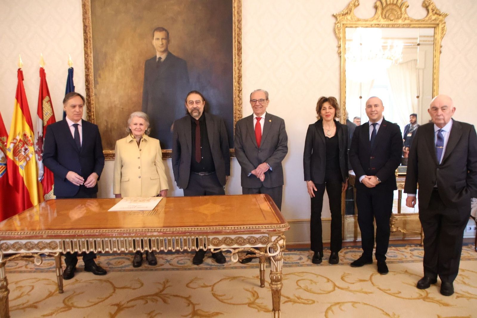 El alcalde de Salamanca, Carlos García Carbayo, nombra Huéspedes Distinguidos a Adolfo García Sastre, Sebastião Helvecio Ramos de Castro y María de Urioste Ramón y Cajal