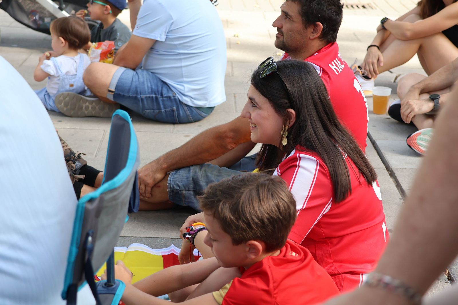 GALERÍA | Así se vivió la final de la Eurocopa Femenina en La Marina Fotos: Nuria Galindo