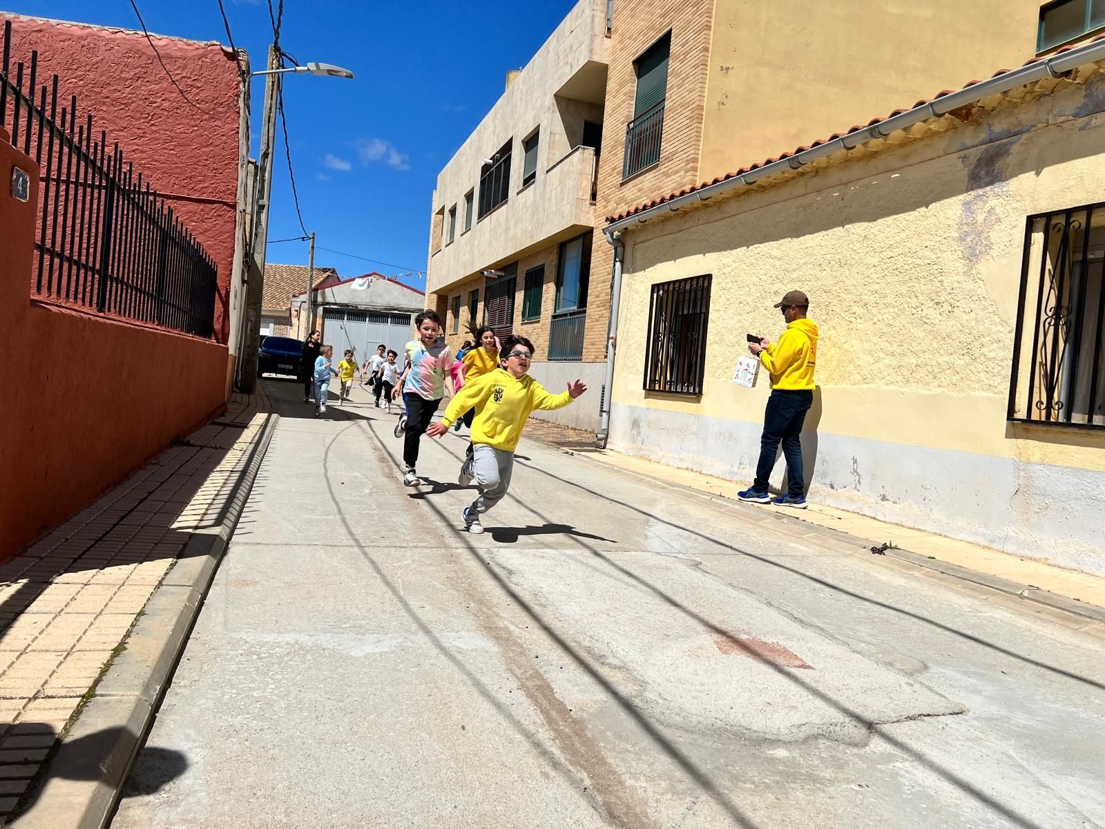 mini-bueyes-en-elas-fiestas-de-doninos-2025-17