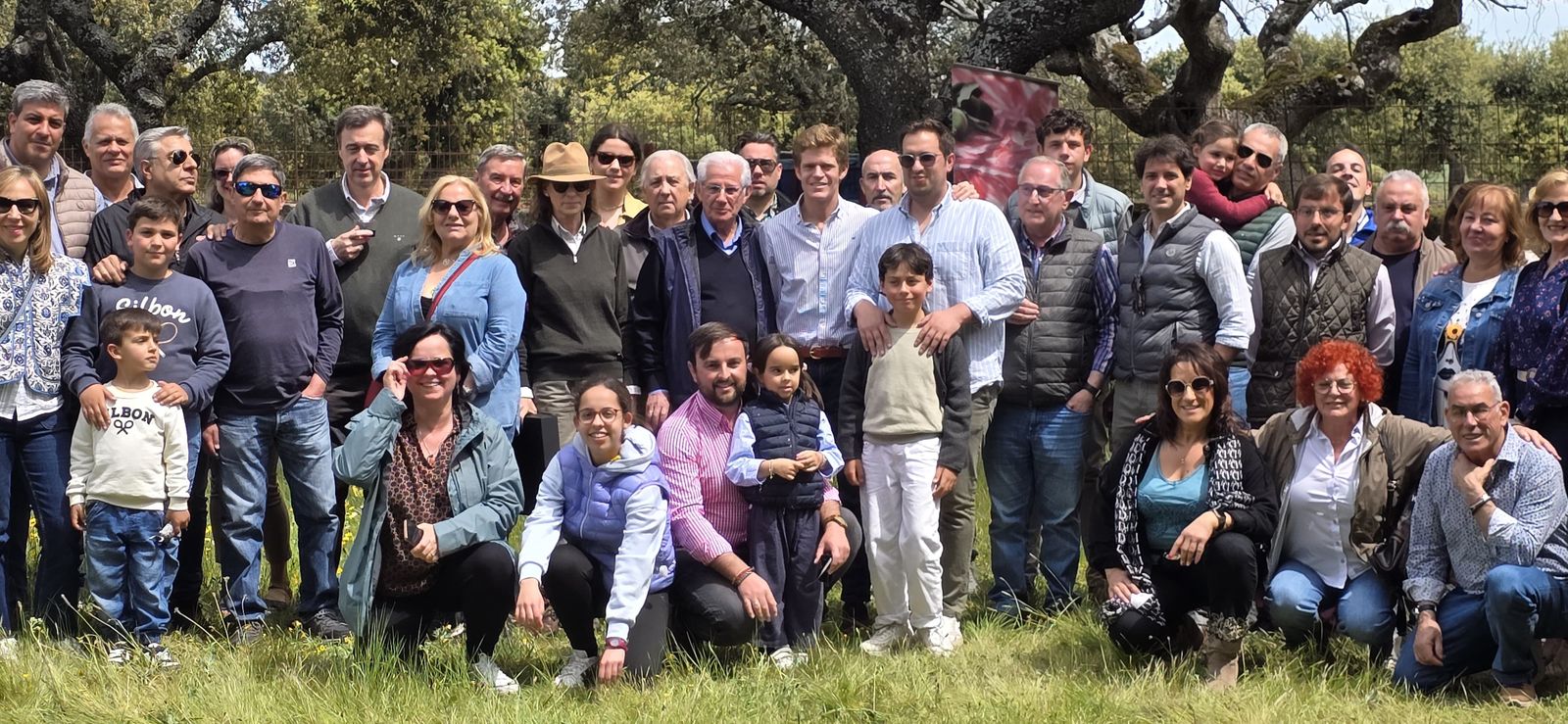 Borja Jiménez invita a la Asociación Taurina de Guijuelo a la corrida de toros en Córdoba
