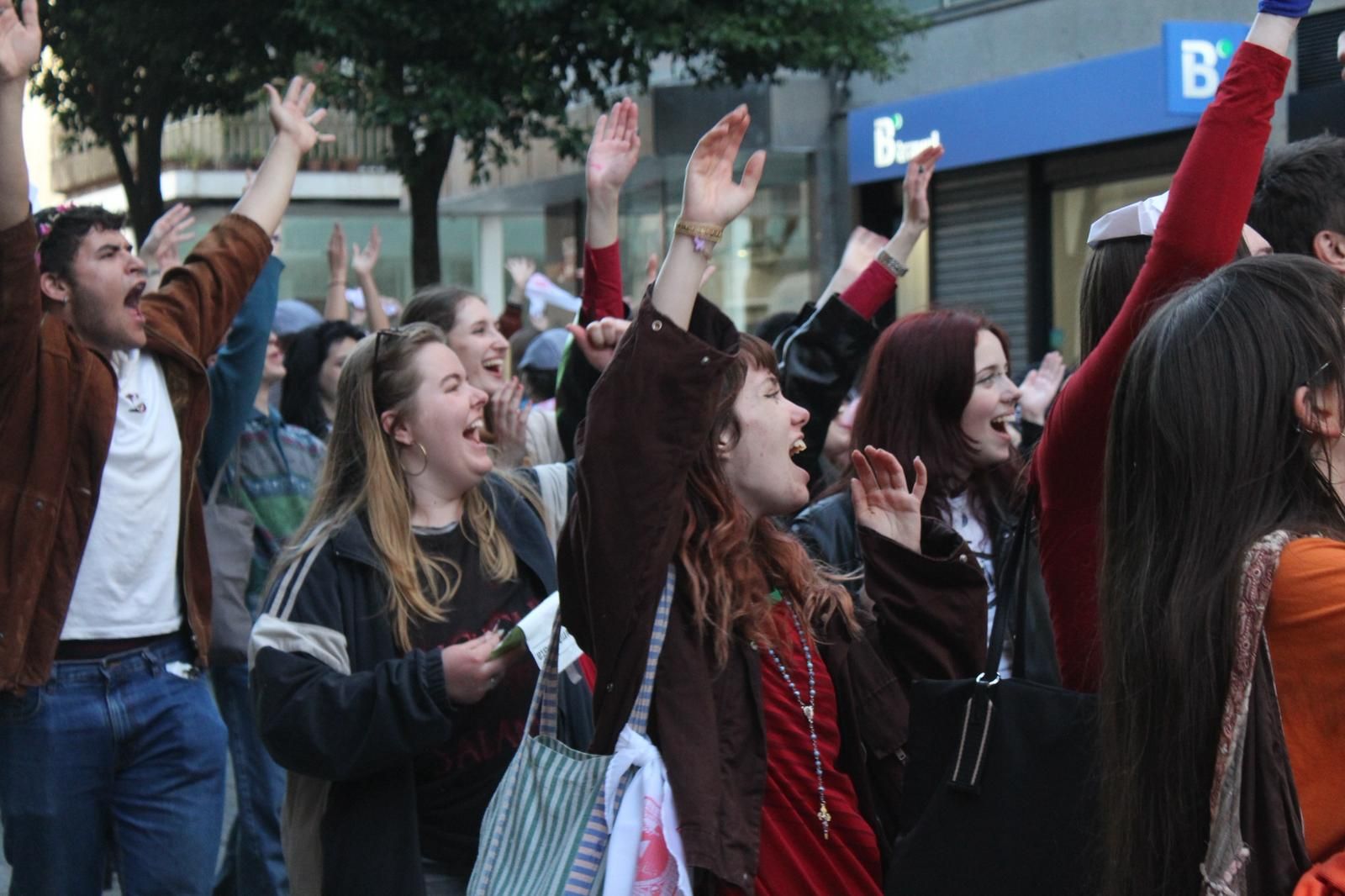 whatsapp-image-2025-05-08-at-20-40-23-1