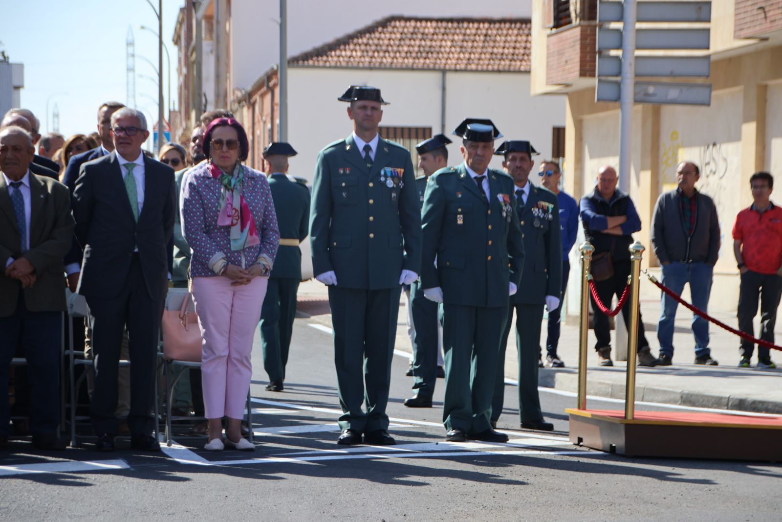 Inauguración glorieta a la Guardia Civil en Villares de la Reina