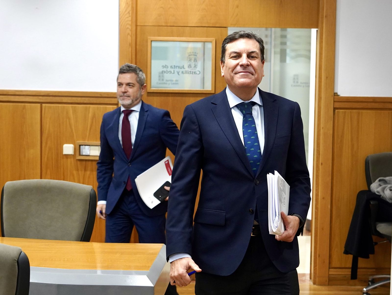 El portavoz de la Junta y consejero de EconomÃ­a y Hacienda y portavoz, Carlos FernÃ¡ndez Carriedo, comparece en rueda de prensa tras la reuniÃ³n del Consejo de Gobierno.