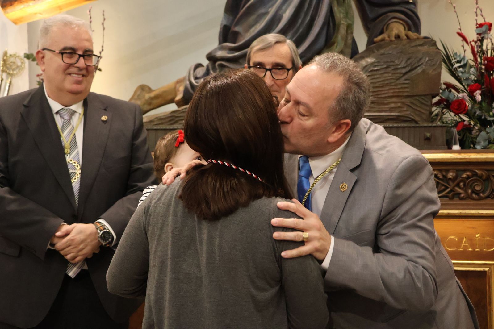 Entrada de nuevos hermanos de la Hermandad de Jesús en Su Tercera Caída (29).JPG