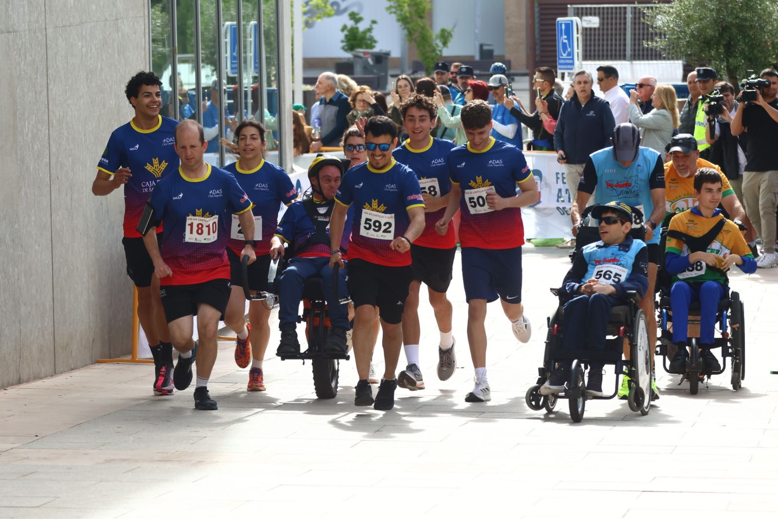 Carrera y Marcha solidaria por el día de Castilla y León