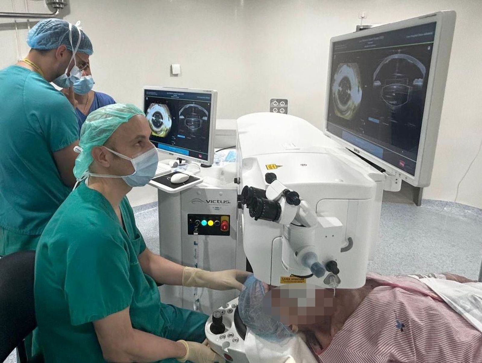 Castilla y León apuesta por la tecnología láser de femtosegundo para avanzar en cirugía ocular compleja. Ical