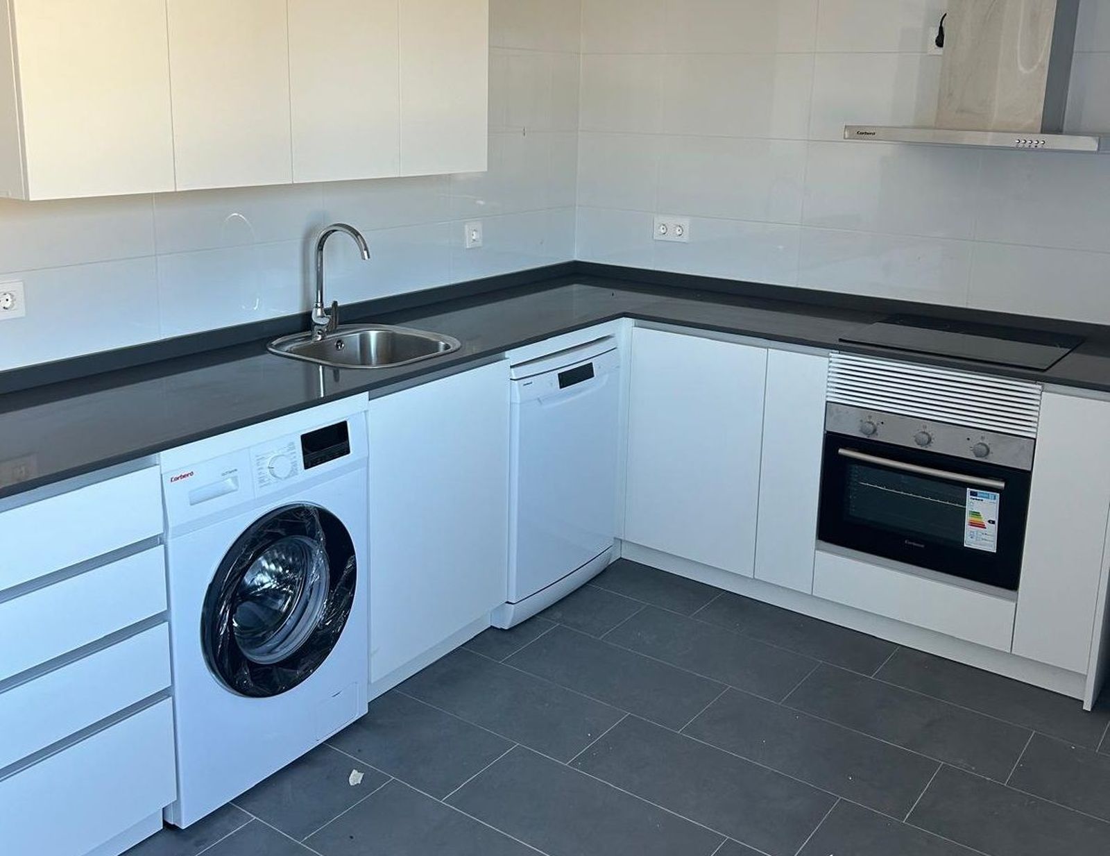 Sorteadas 12 viviendas rehabilitadas de camineros en Peñaranda de Bracamonte, que serán alquiladas a jóvenes. Foto JCYL