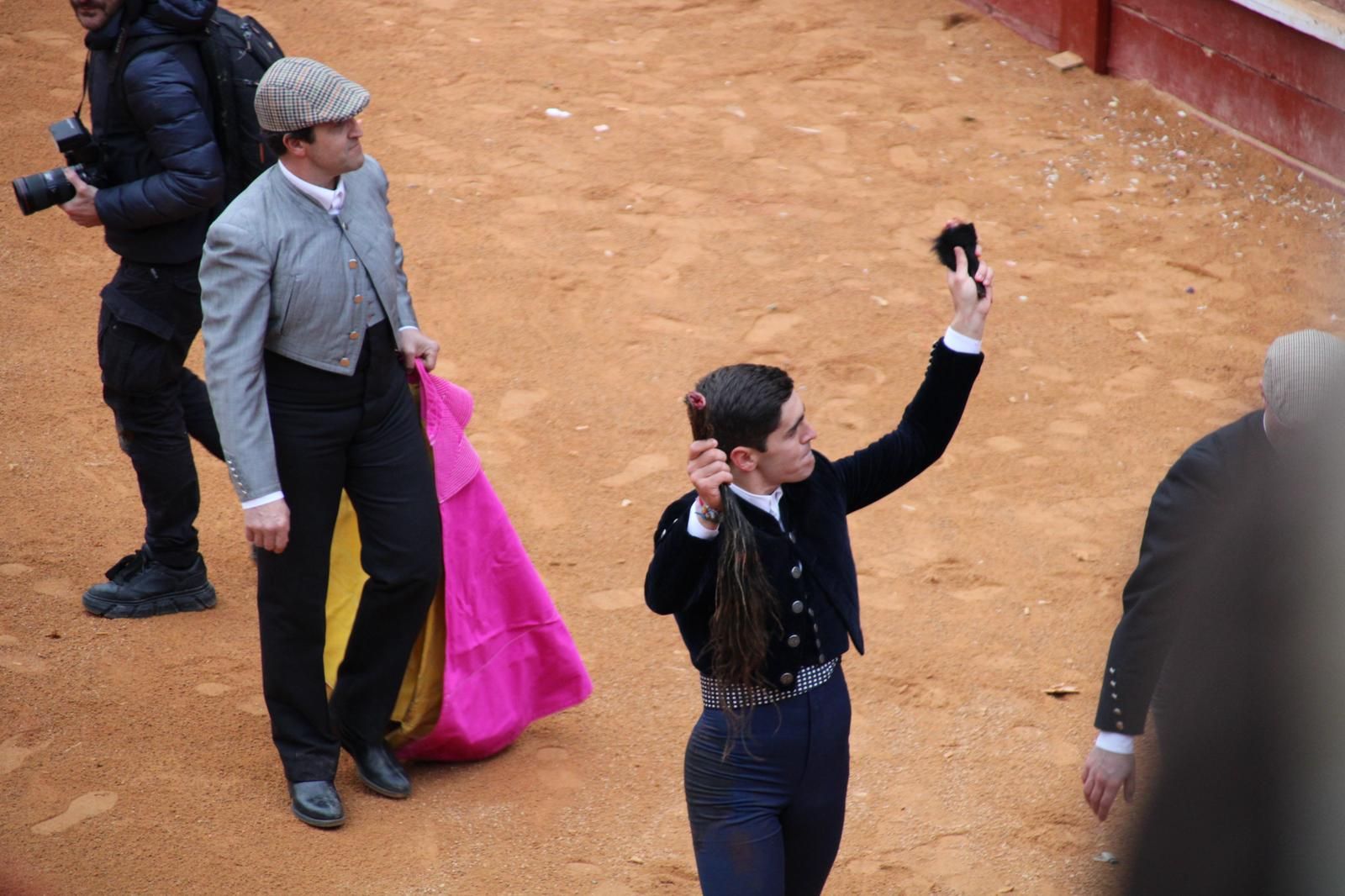 whatsapp-image-2025-03-02-at-18-55-41