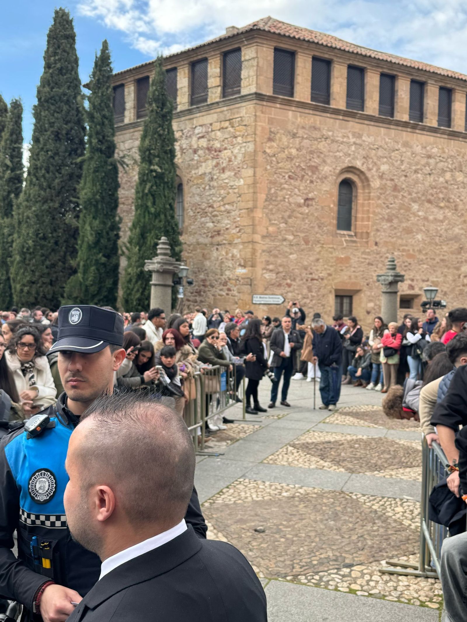 ambiente-procesion-cofradia-penitencial-del-rosario-8