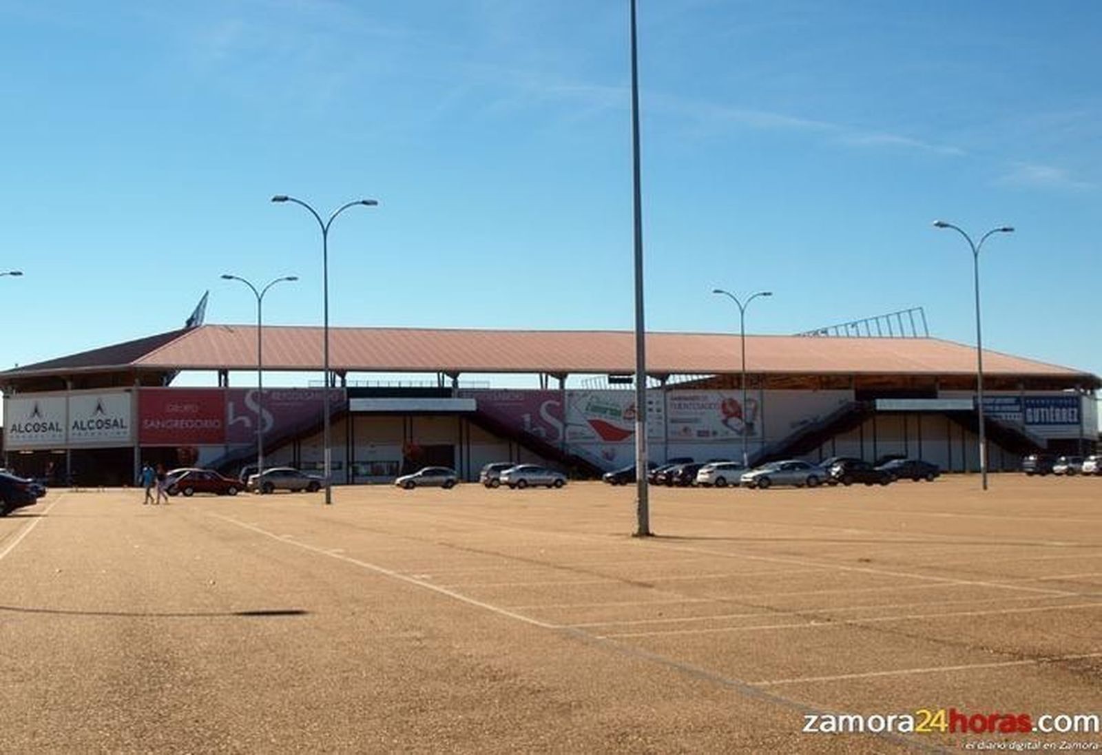 Detenido por robar una motocicleta en el aparcamiento del estadio Ruta de la Plata