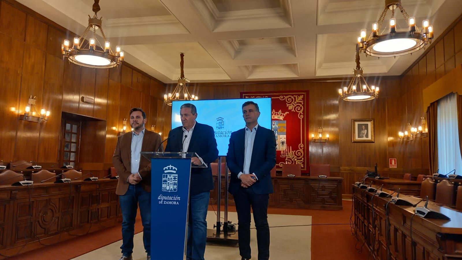 El presidente de la Diputación de Zamora, Javier Faúndez