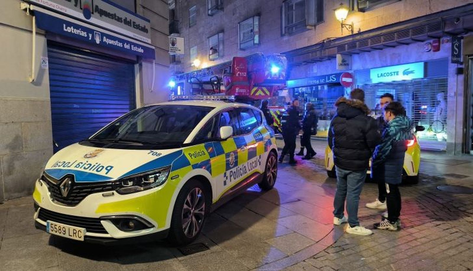 Incendio de un cuadro eléctrico de un restaurante en calle Prior. Fotos S24H (7)