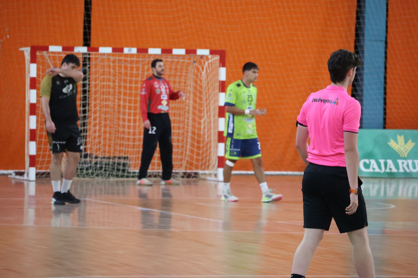 GALERÍA | El BM Zamora recibe en casa al Ciudad de Salamanca en un duelo muy ajustado