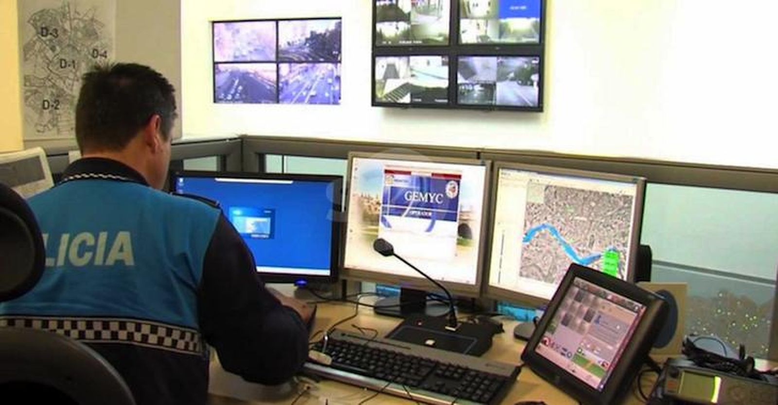 El Ministerio de Empleo se compromete a impulsar la jubilación anticipada de policías locales