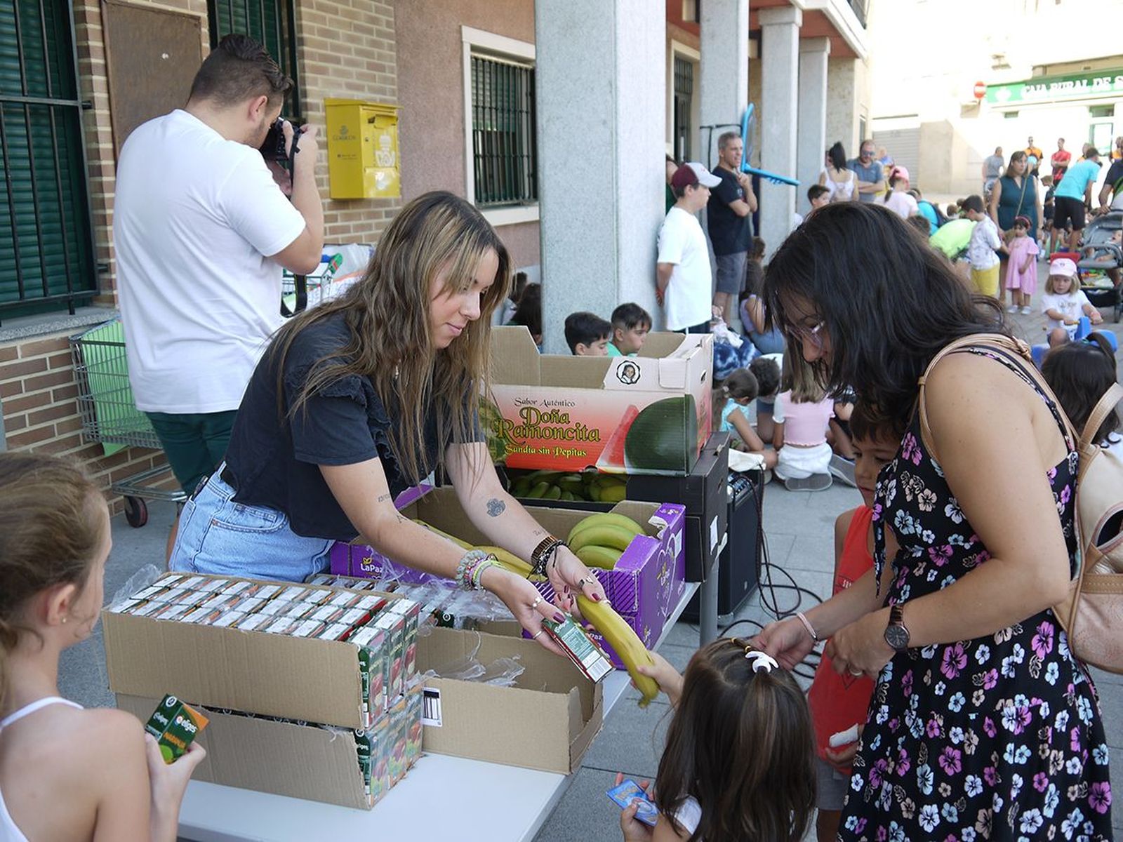 juegos-en-la-calle-y-desayuno-saludable-fiestas-san-roque-carbajosa-6