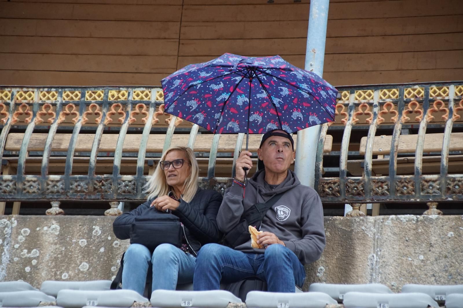 resumen-fotografico-del-ambiente-en-los-tendidos-de-la-glorieta-durante-la-corrida-de-garcigrande-20-de-septiembre-de-2024-foto-juanes-30