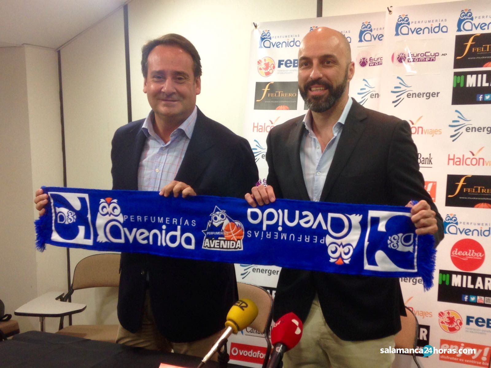 Presentación Lino López Avenida