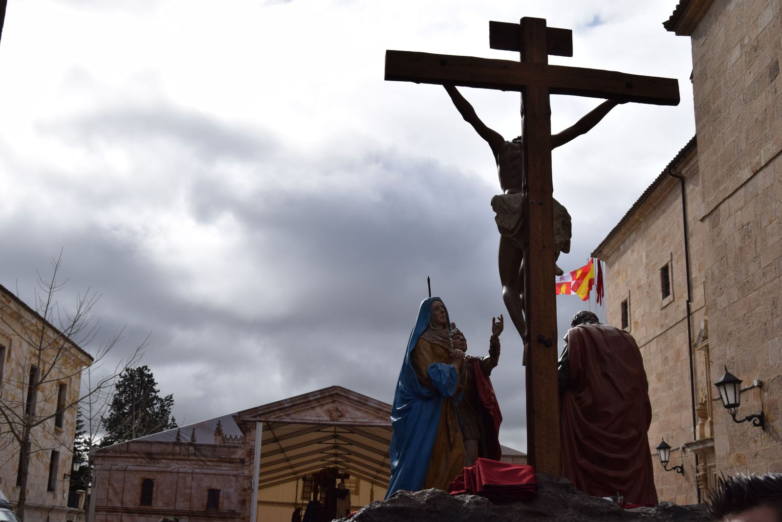 Traslado de los pasos de Semana Santa a la carpa  (32)
