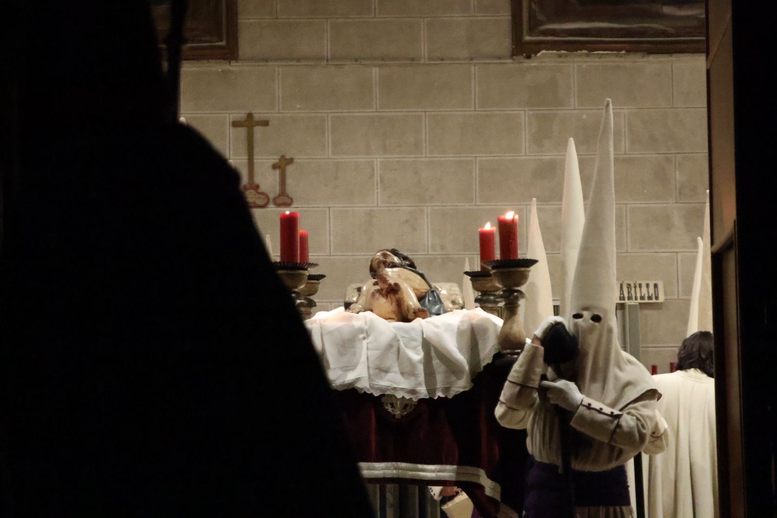 GALERÍA | Revive en imágenes la procesión de Jesús Yacente