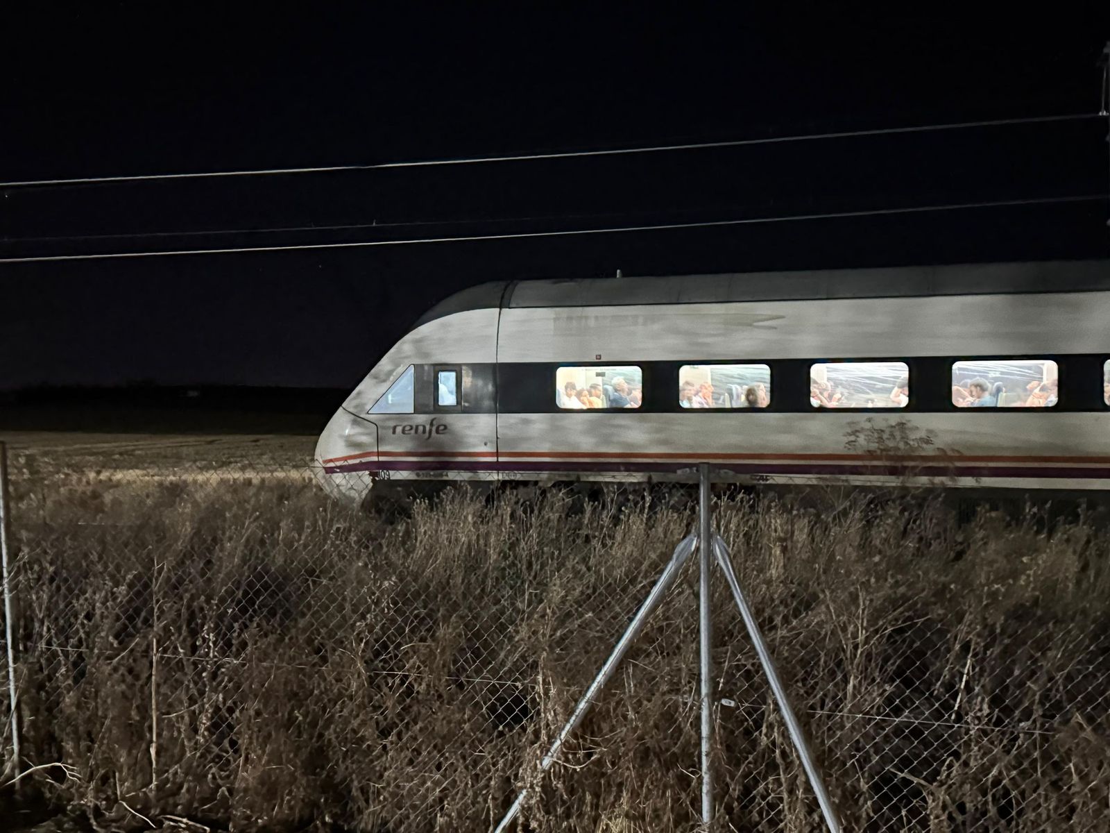 Paralizado en Moriscos el tren Madrid-Salamanca por un incidente en la vía