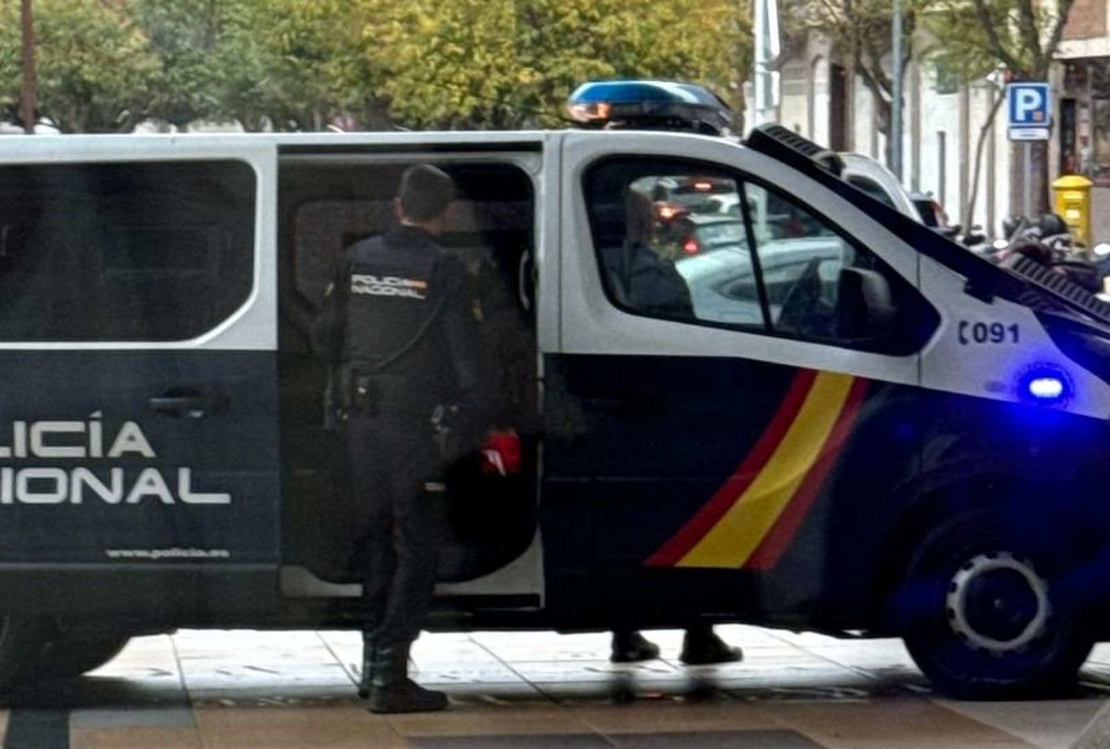 whatsapp-image-2025-04-04-at-19-39-36