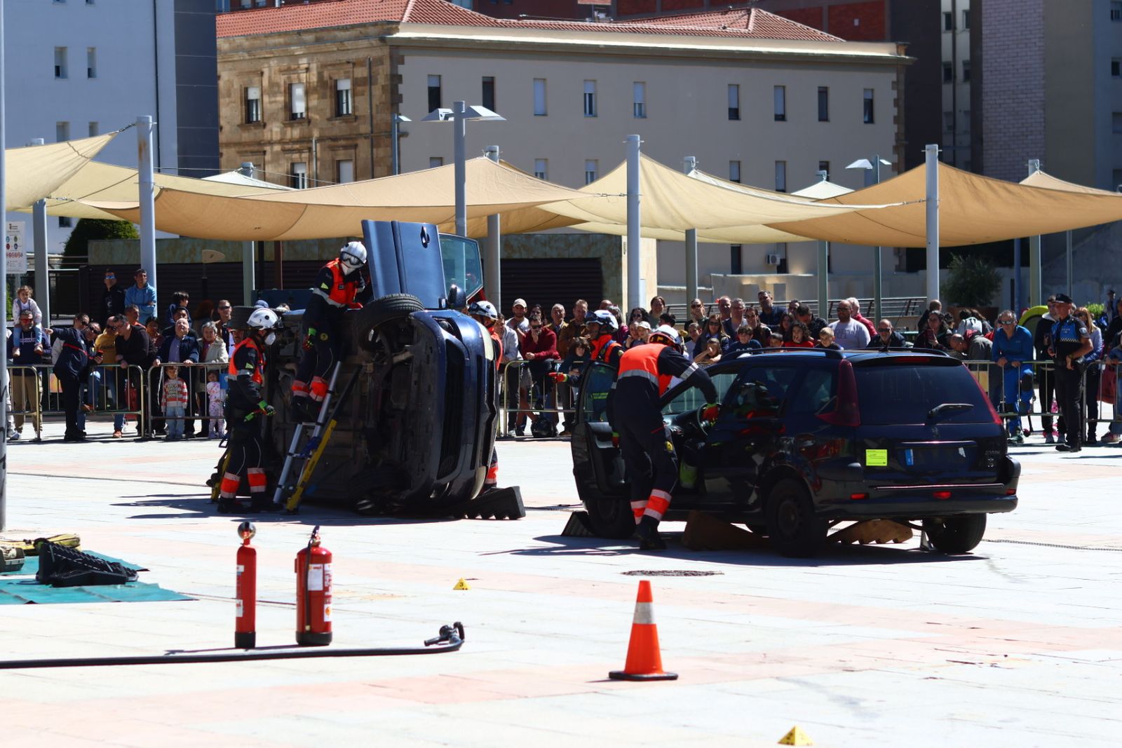 Simulacro de accidente de tráfico en la Plaza de La Concordia