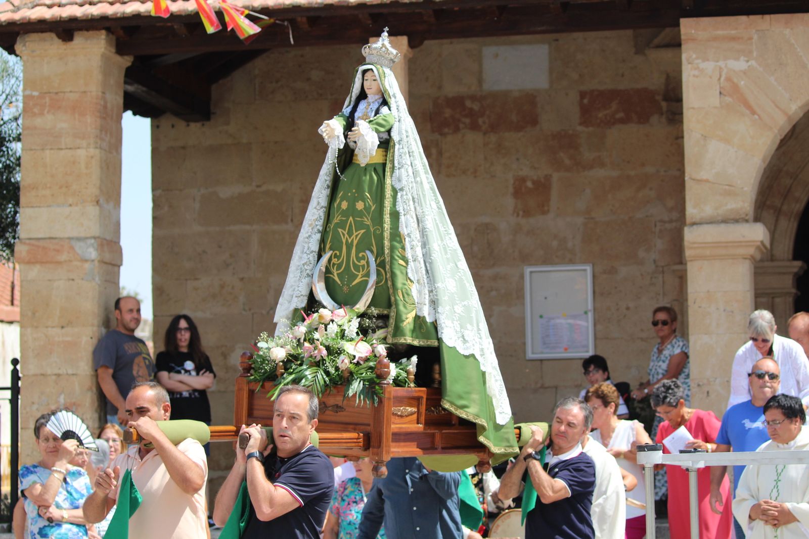 Gomecello misa y procesión