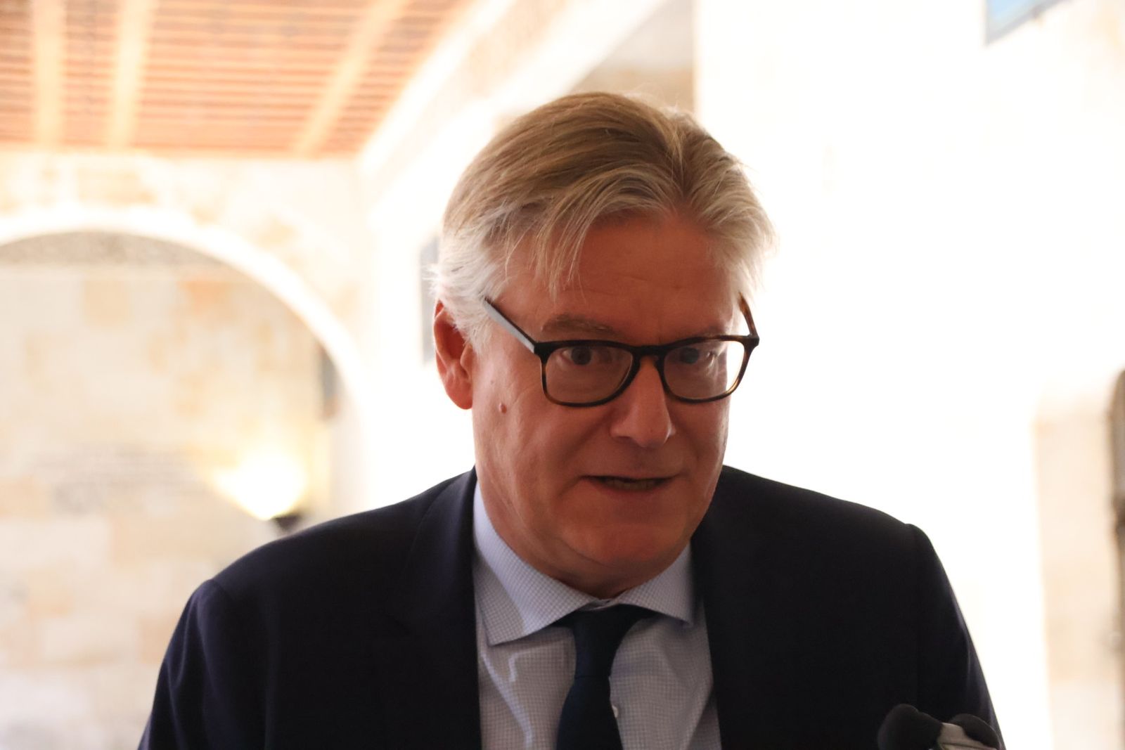 ASELUS entrega distinción al eurodiputado Antonio López-Istúriz White