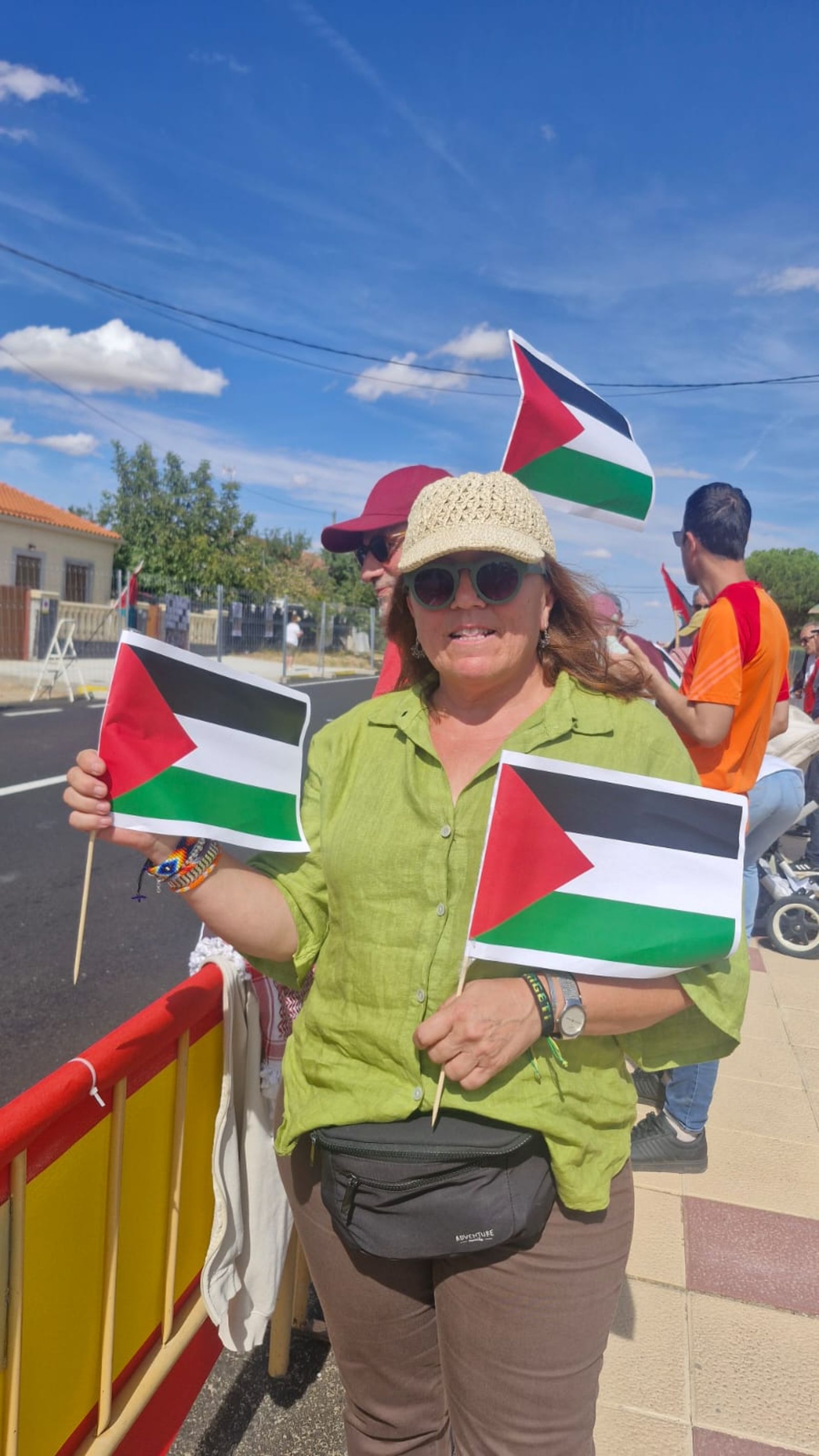 Protestas por Palestina al paso de la Vuelta Ciclista a España por Salamanca