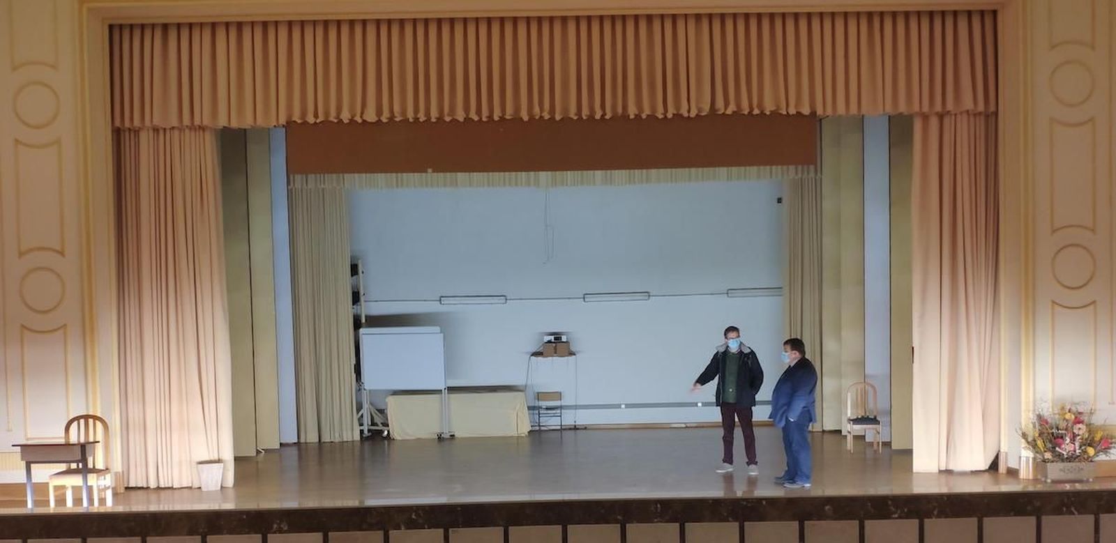 Iluminación del teatro de los Padres Paúles