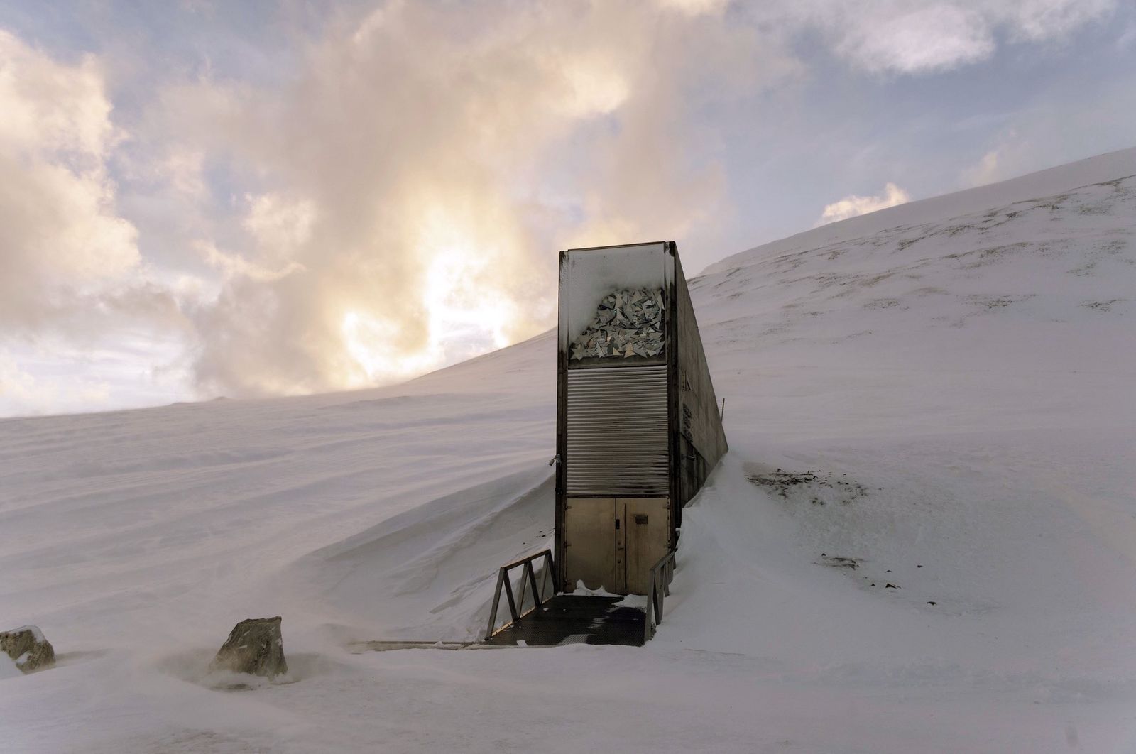 Bóveda del fin del mundo en Svalbard