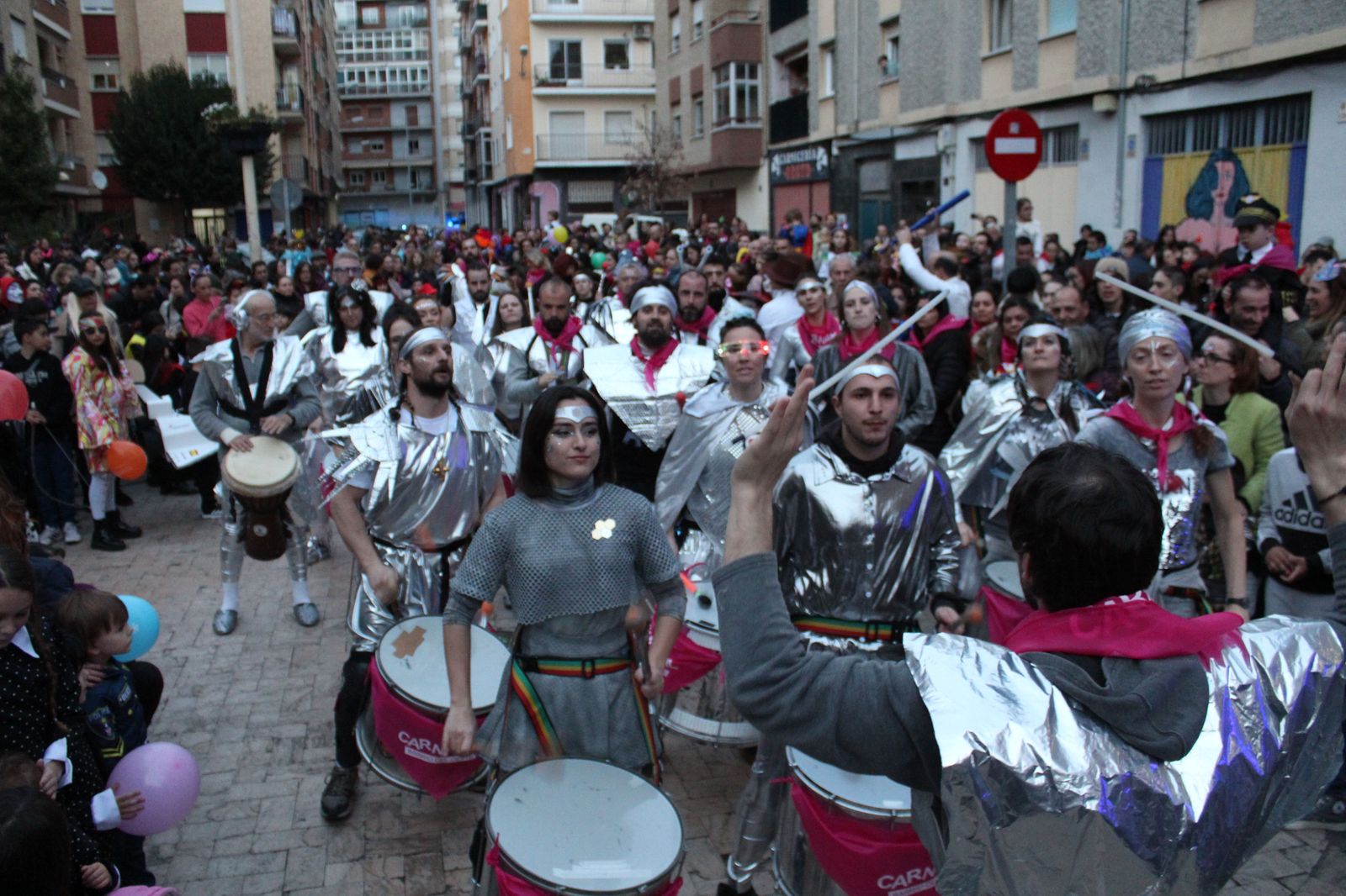 desfile-de-disfraces-de-carnaval-del-barrio-del-oeste-14