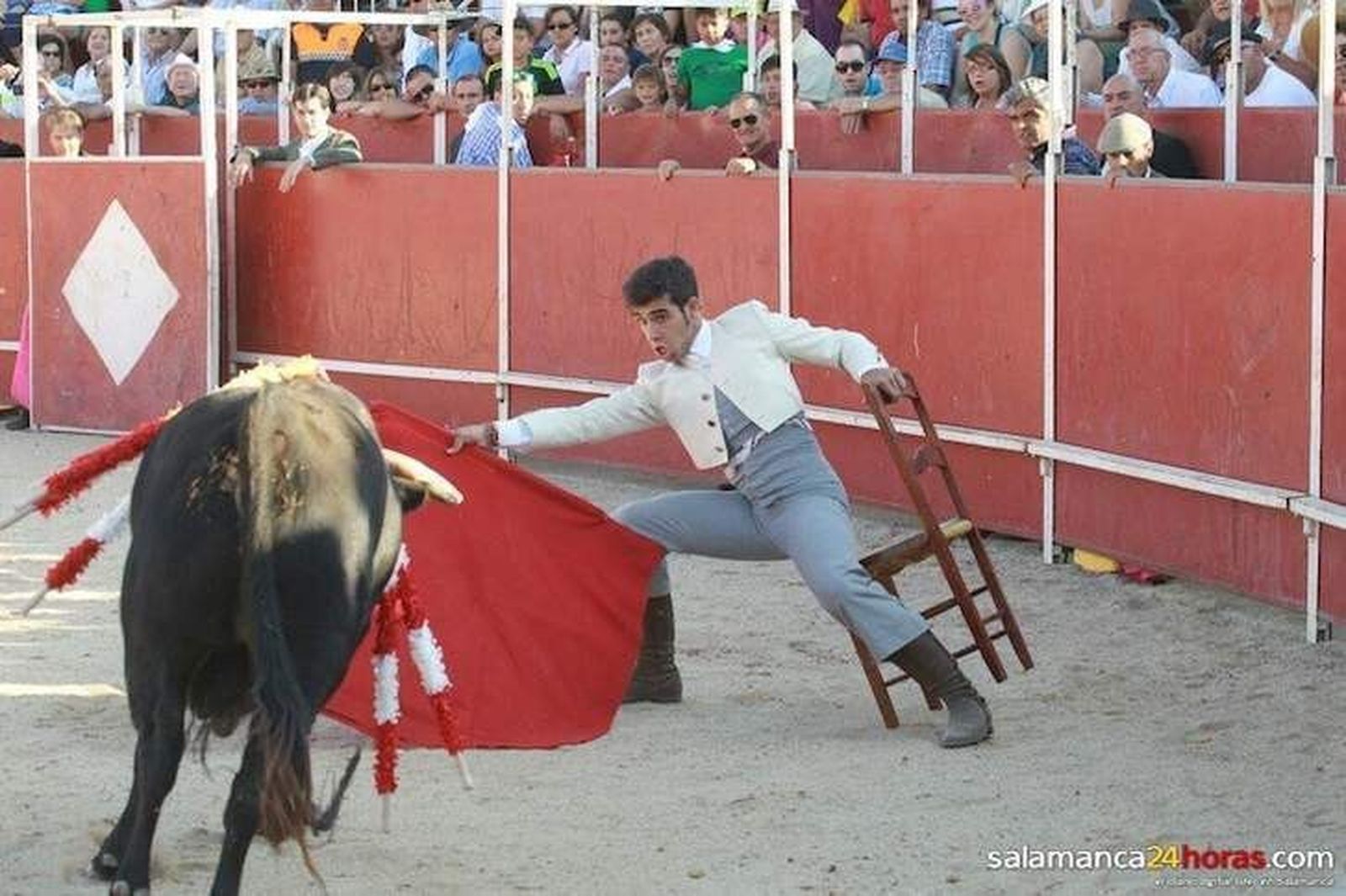 Alexis Sendín, herido en su debut con picadores en Valladolid