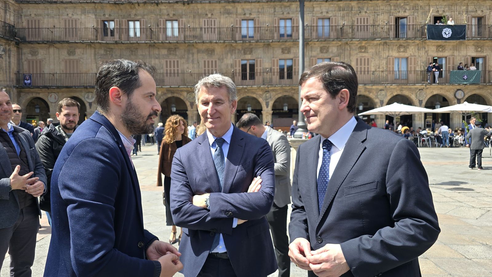 Visita de Alberto Núñez Feijóo en su visita a Salamanca este Domingo de Ramos de 2025. Foto Andrea M.