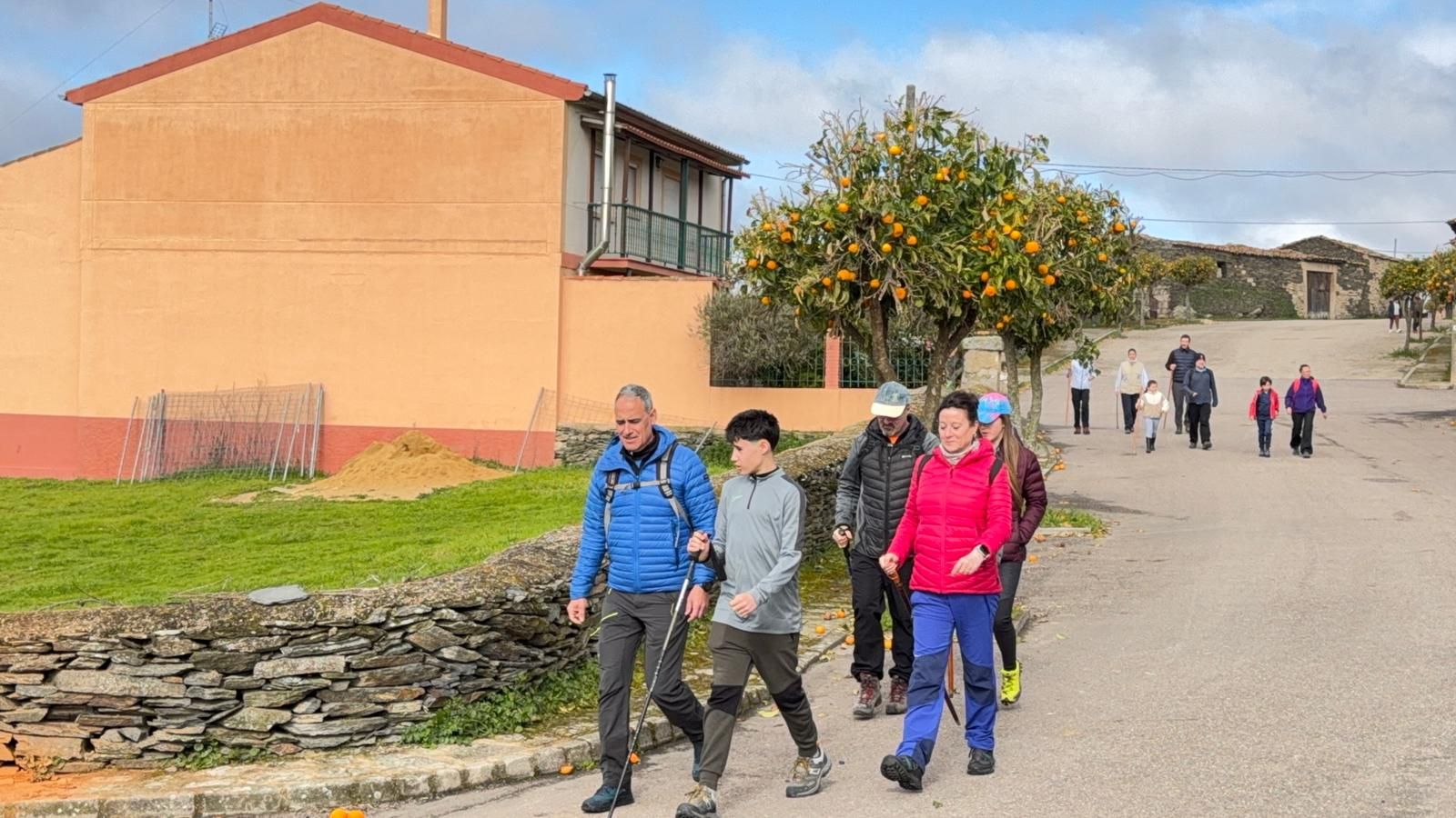 Marcha senderista en Vilvestre