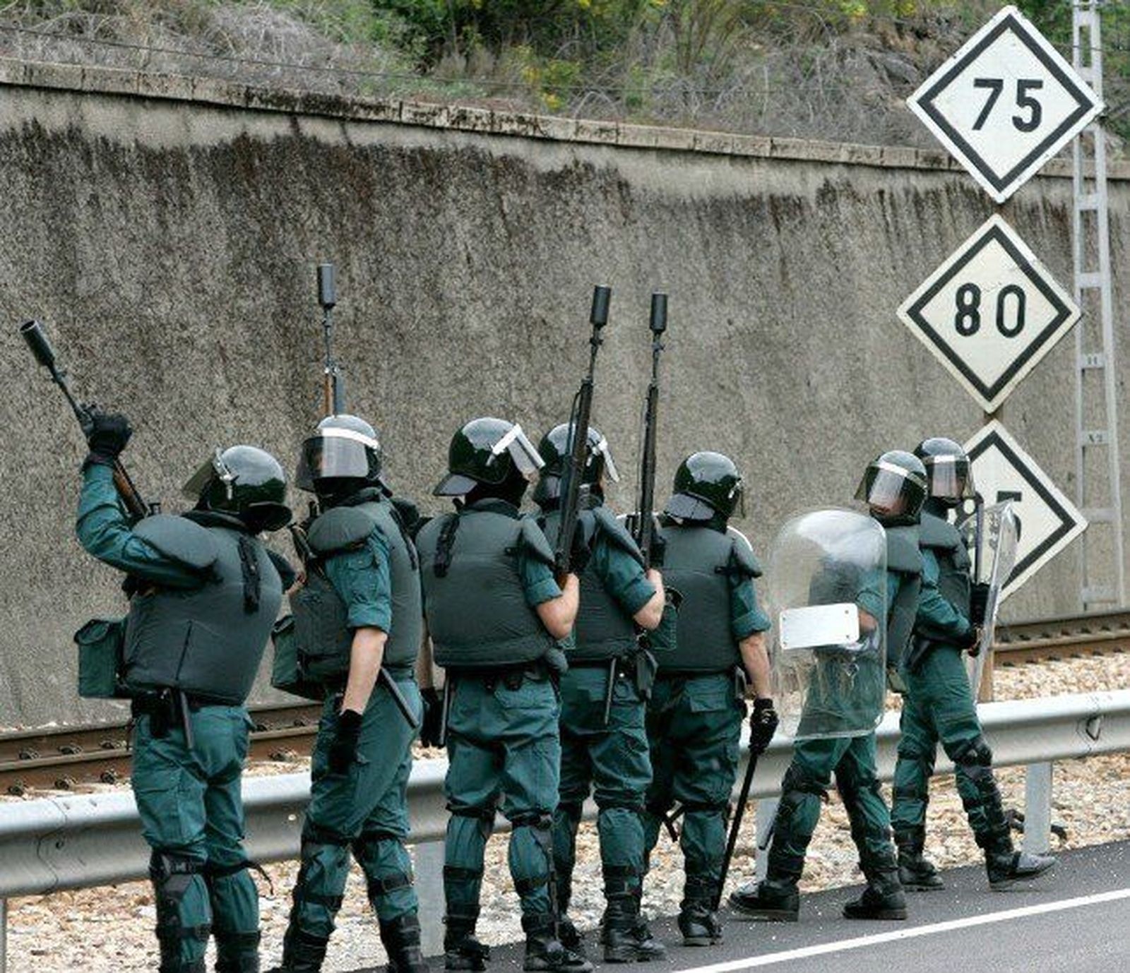 La Guardia Civil envía a sus 'antidisturbios' leoneses a Cataluña en respuesta al referéndum de independencia