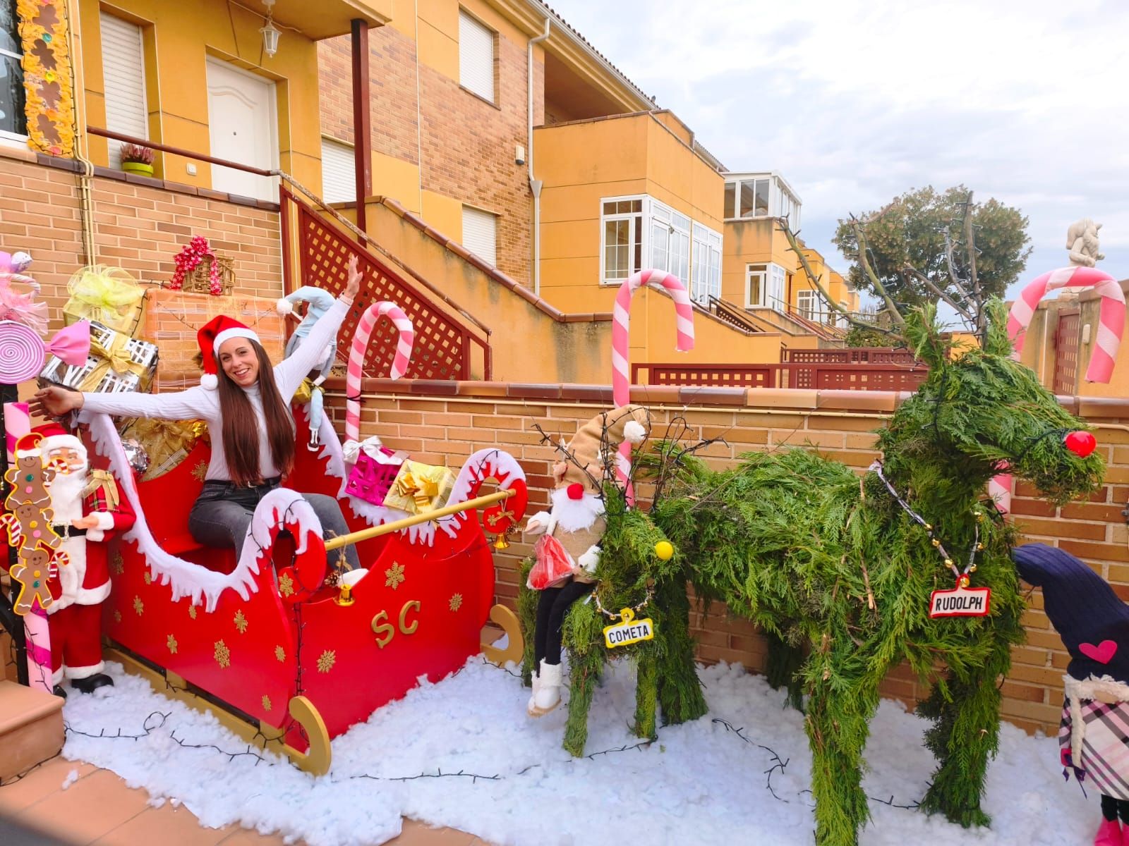 S.C.P. - Decoración navideña en una vivienda de Monterrubio de la Armuña (1).jpg