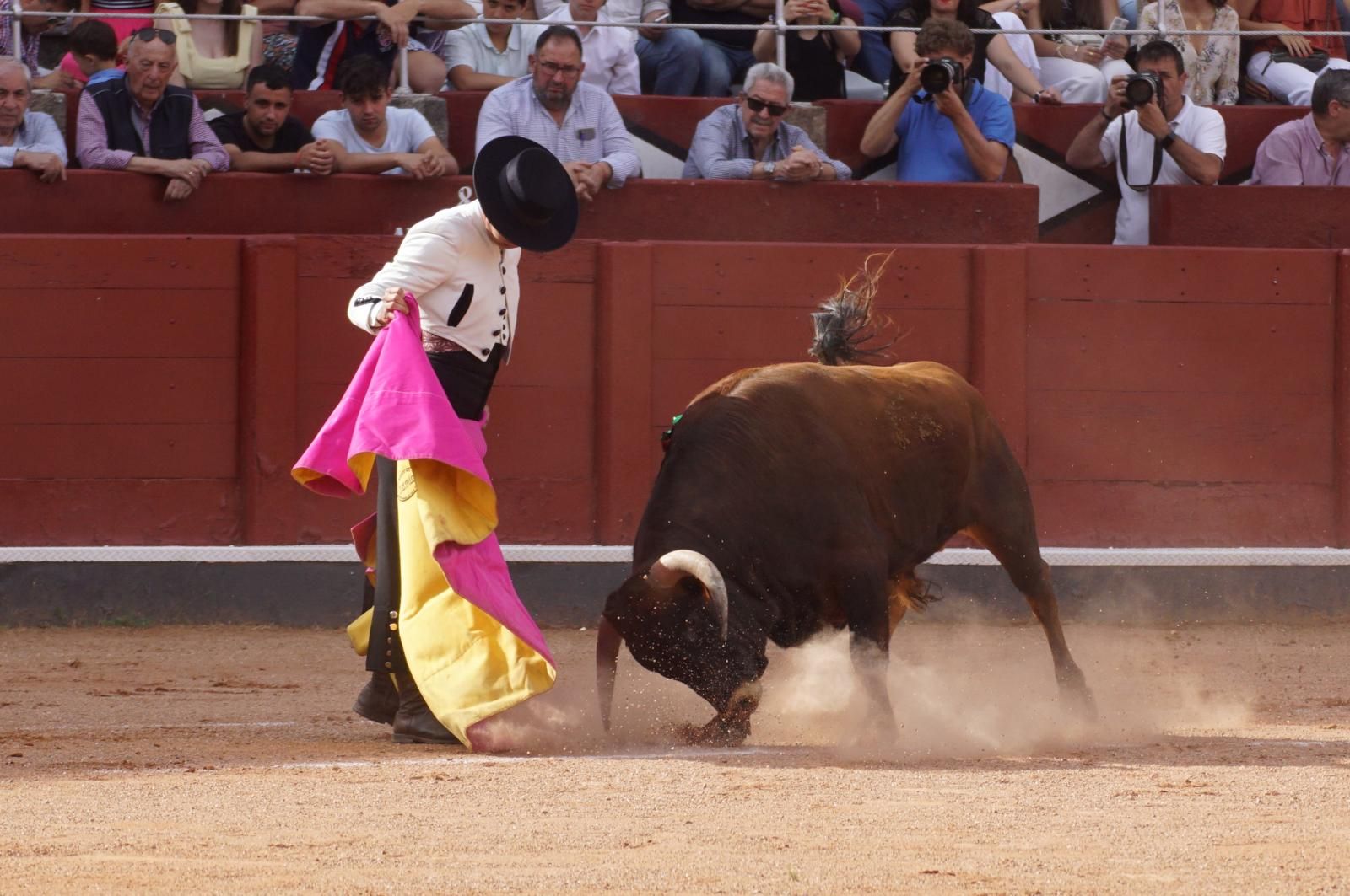 whatsapp-image-2025-06-12-at-21-25-03