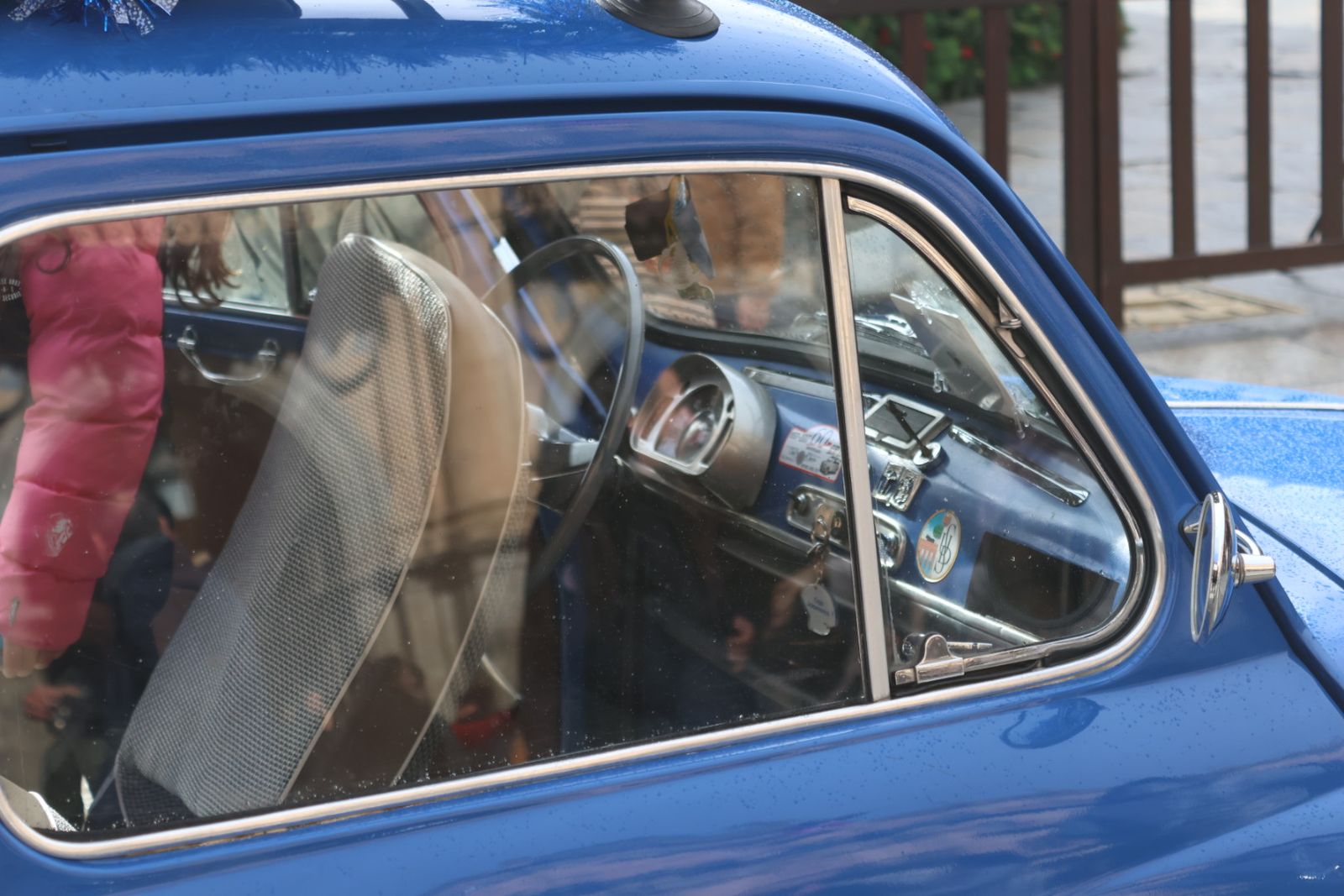 Exposición vehículos Día del Guardia Urbano en la Plaza Mayor de Salamanca